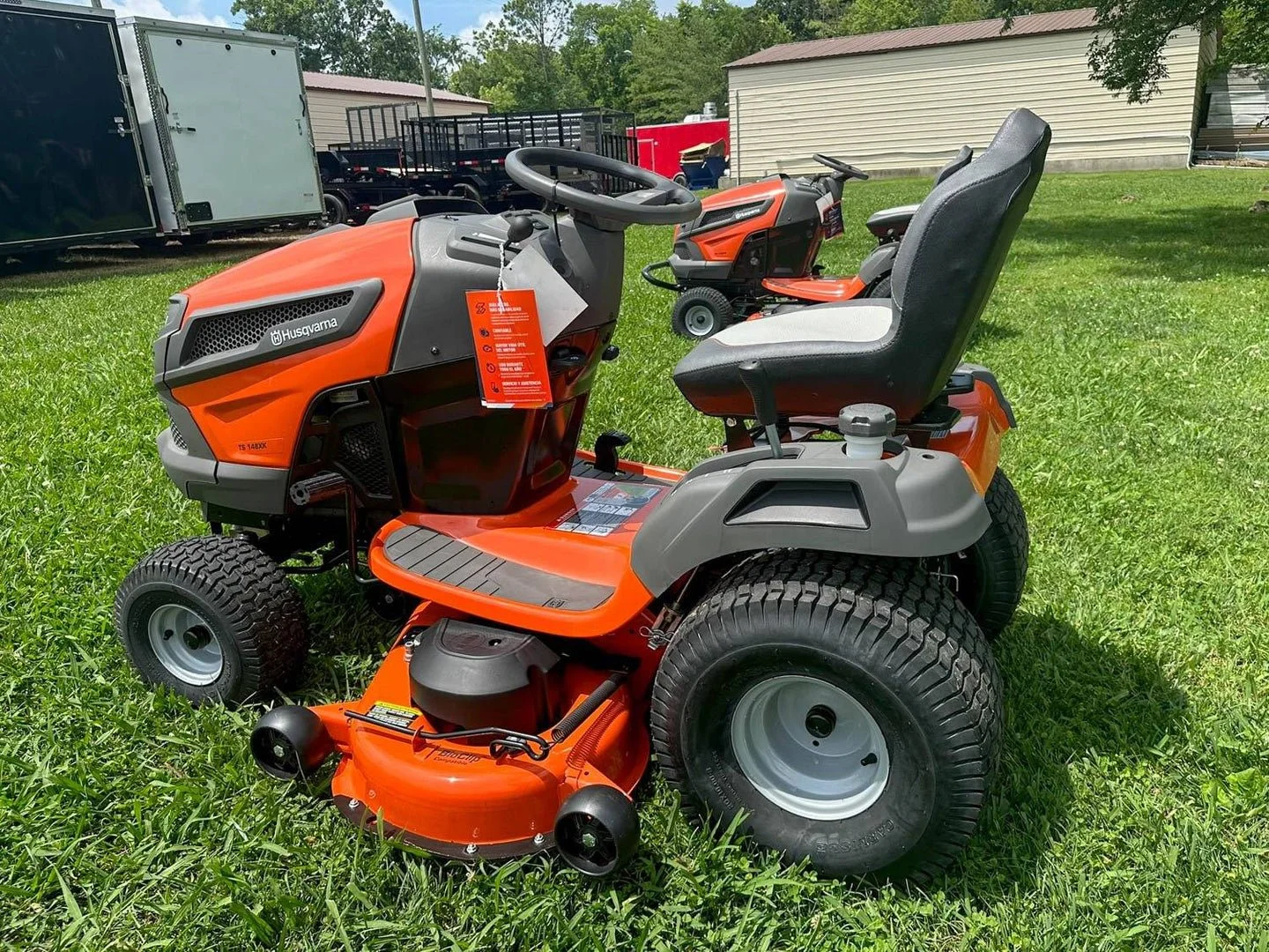 4-175.webp Husqvarna TS 148XK 48″ Lawns Tractors 24HP KOH (Scratch and Dent) - Image 3