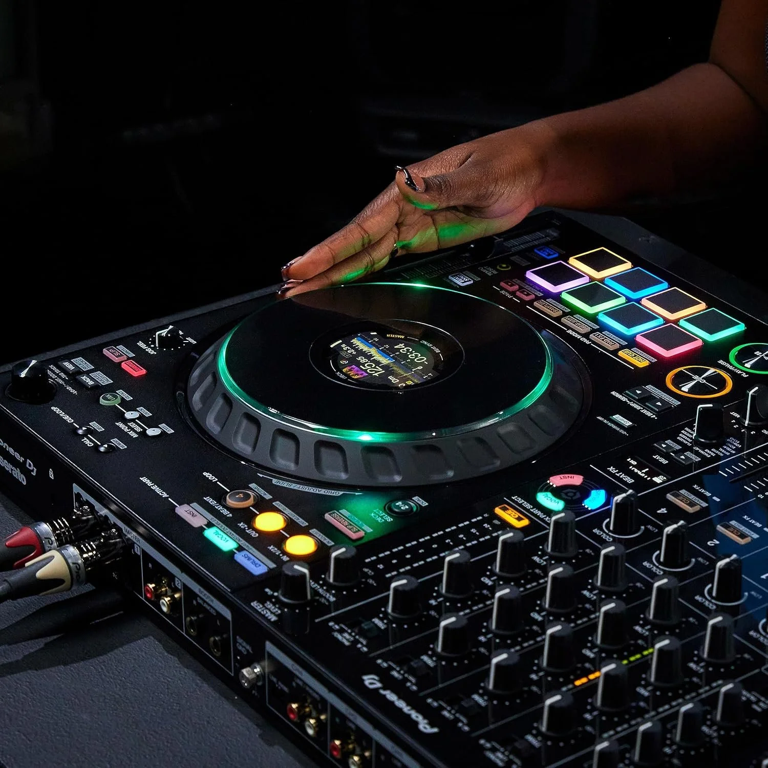 a7-18-1-1-1.webp Pioneer DJ DDJ-FLX10 4-Channels DJ Controllers - Image 4