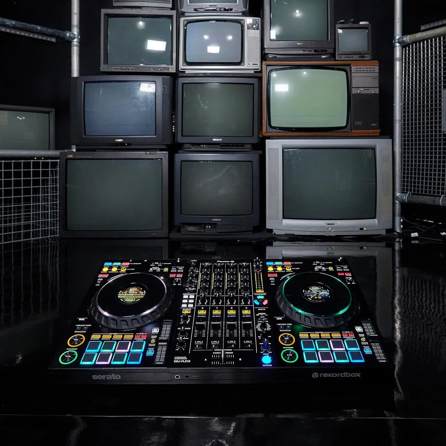 a9-11-1-1-1.webp Pioneer DJ DDJ-FLX10 4-Channels DJ Controllers - Image 2