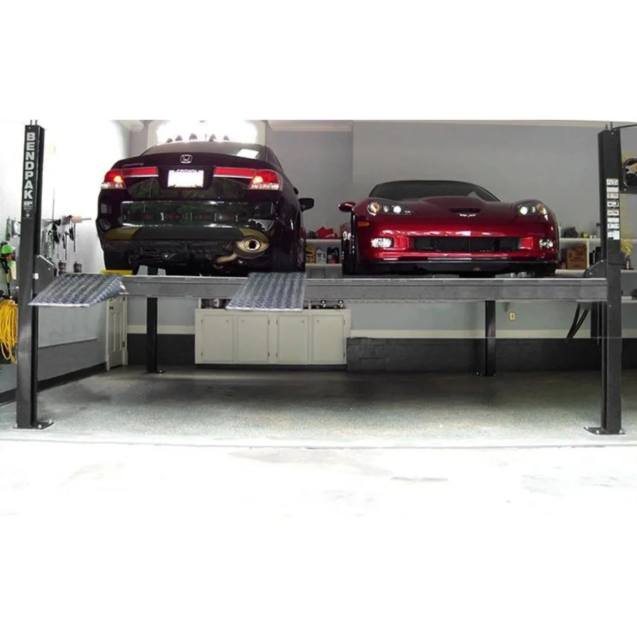 v2-16.webp Bendpak HD-9SWX 9,000 Lbs Super-Wide 4-Posts Lift - Image 3